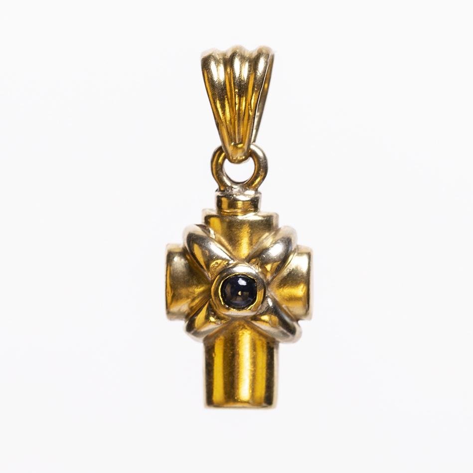 Cruz en oro 18 K con zafiro