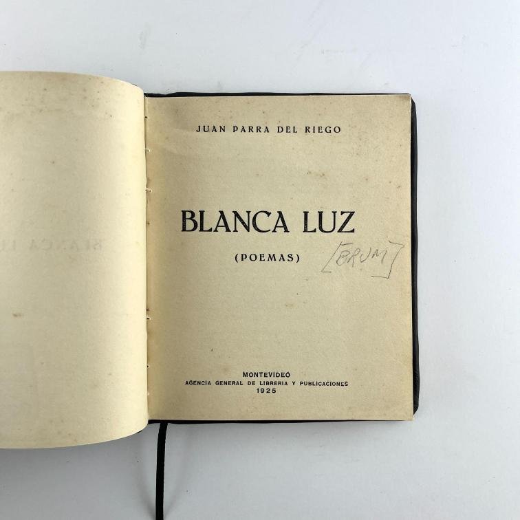 JUAN PARRA DEL RIEGO.
Blanca Luz.