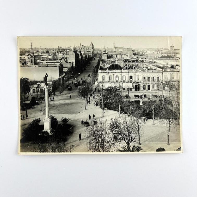 AAVV. Montevideo en tres fotogrfías. - Imagen 2