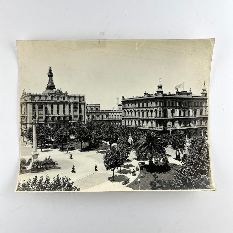 Montevideo. Conjunto de tres vistas.