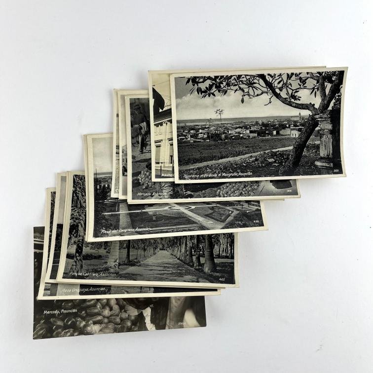 Asunción. Conjunto de 14 fotografías.