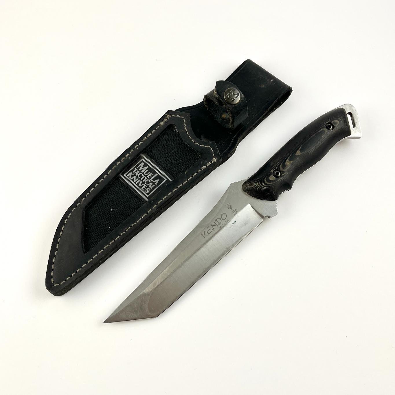 Cuchillo táctico español