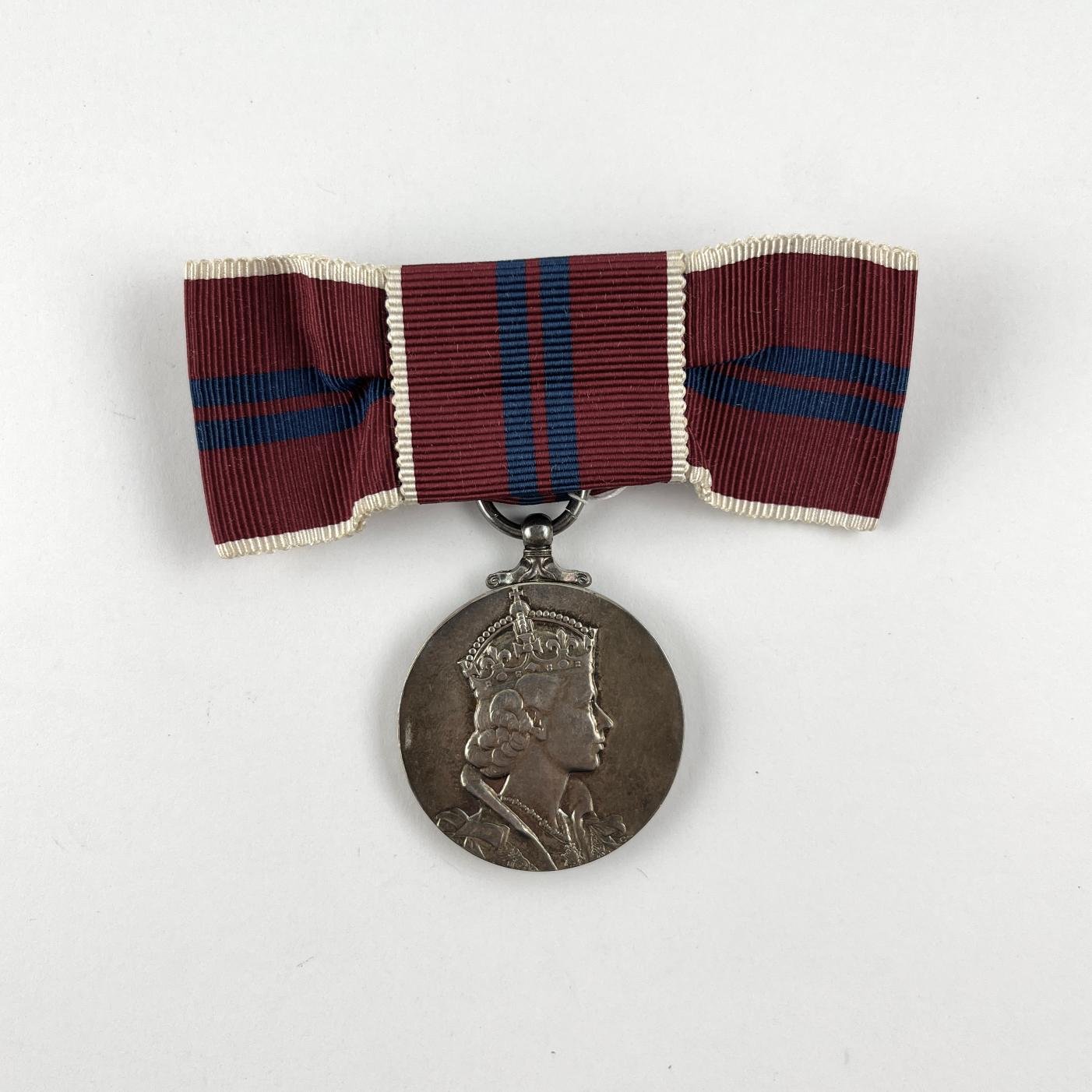 Medalla inglesa Reina Isabel II