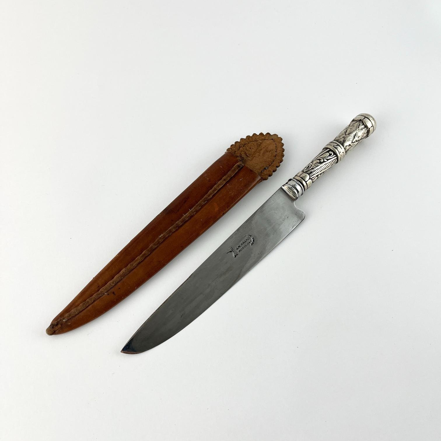 Cuchillo criollo uruguayo