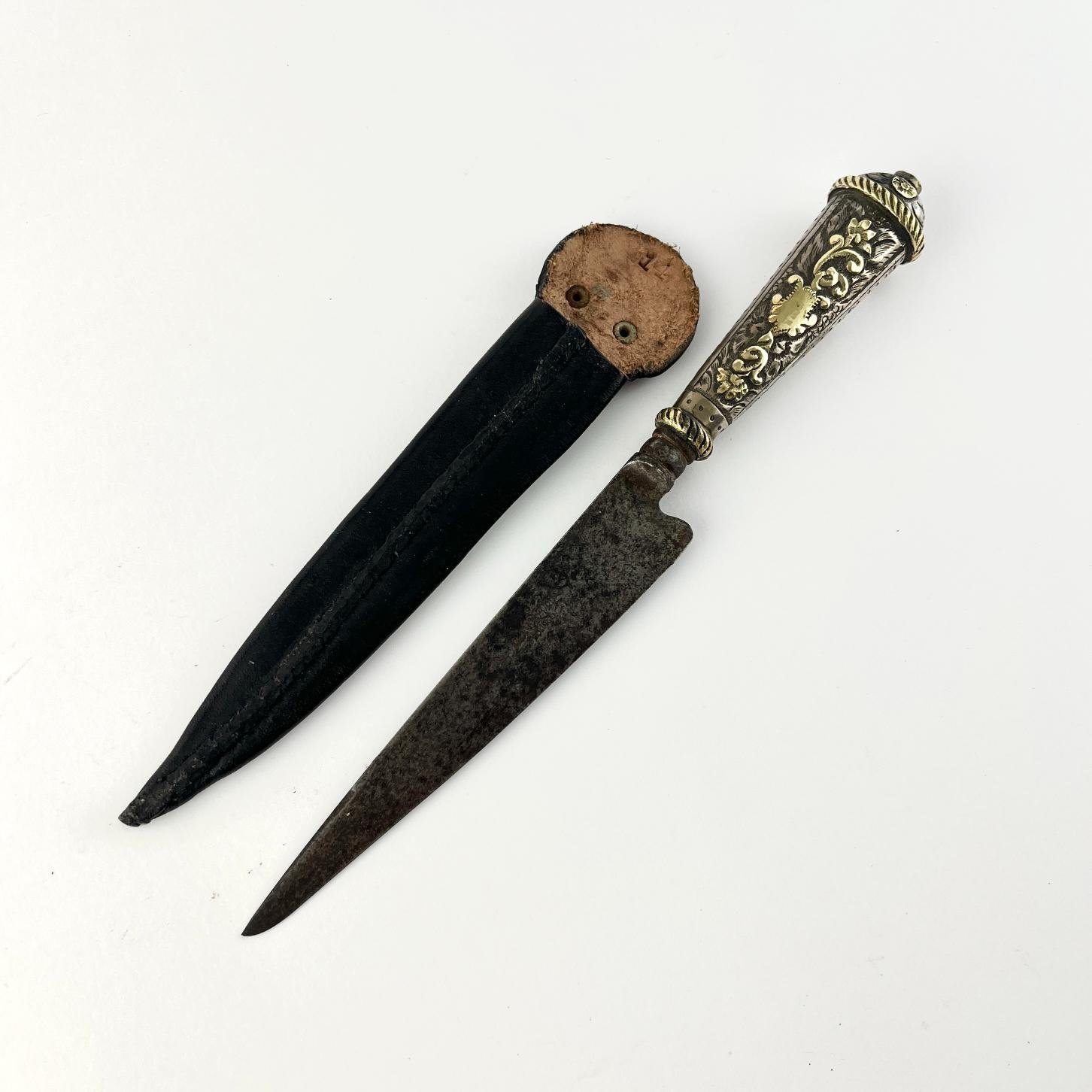 Cuchillo criollo uruguayo