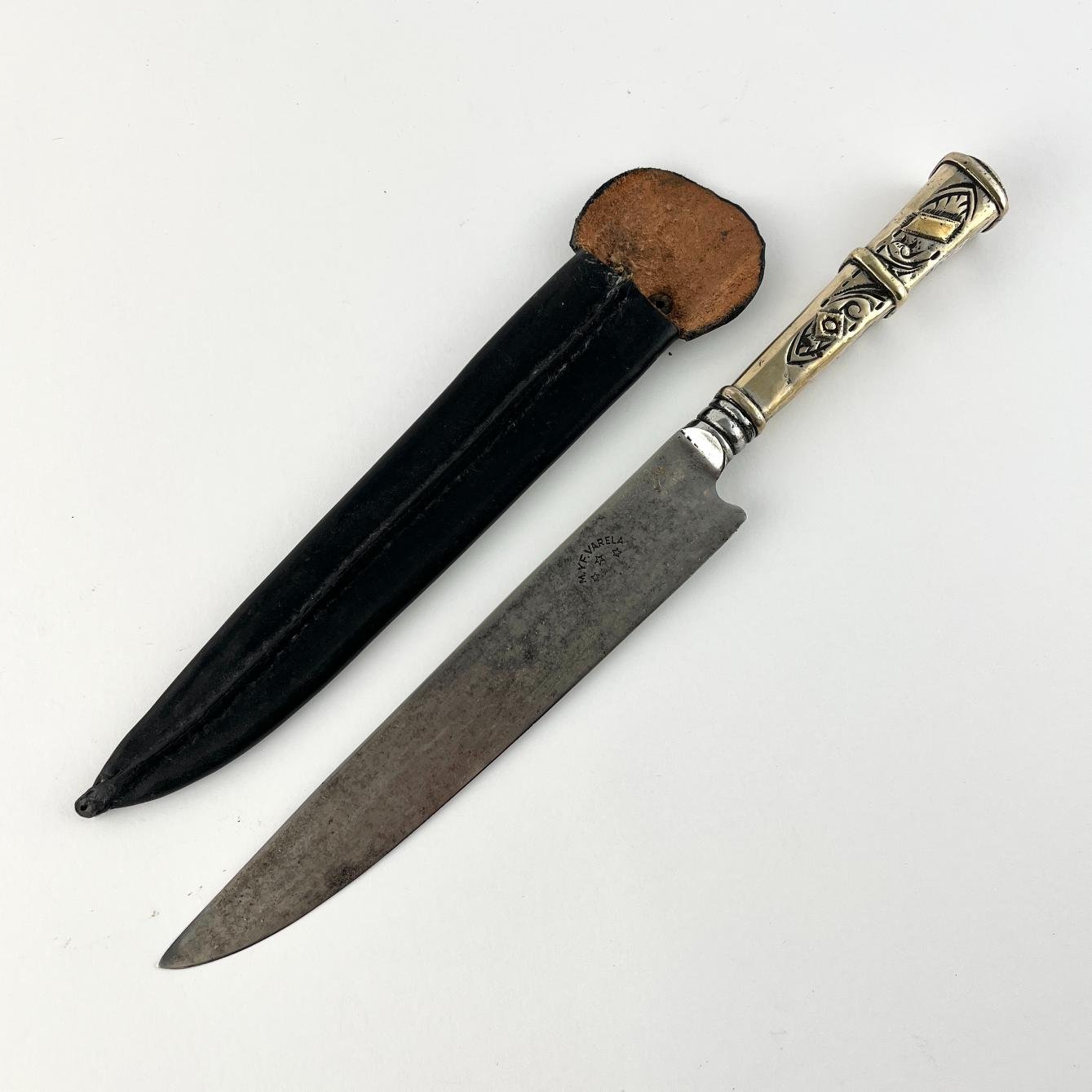 Cuchillo criollo uruguayo