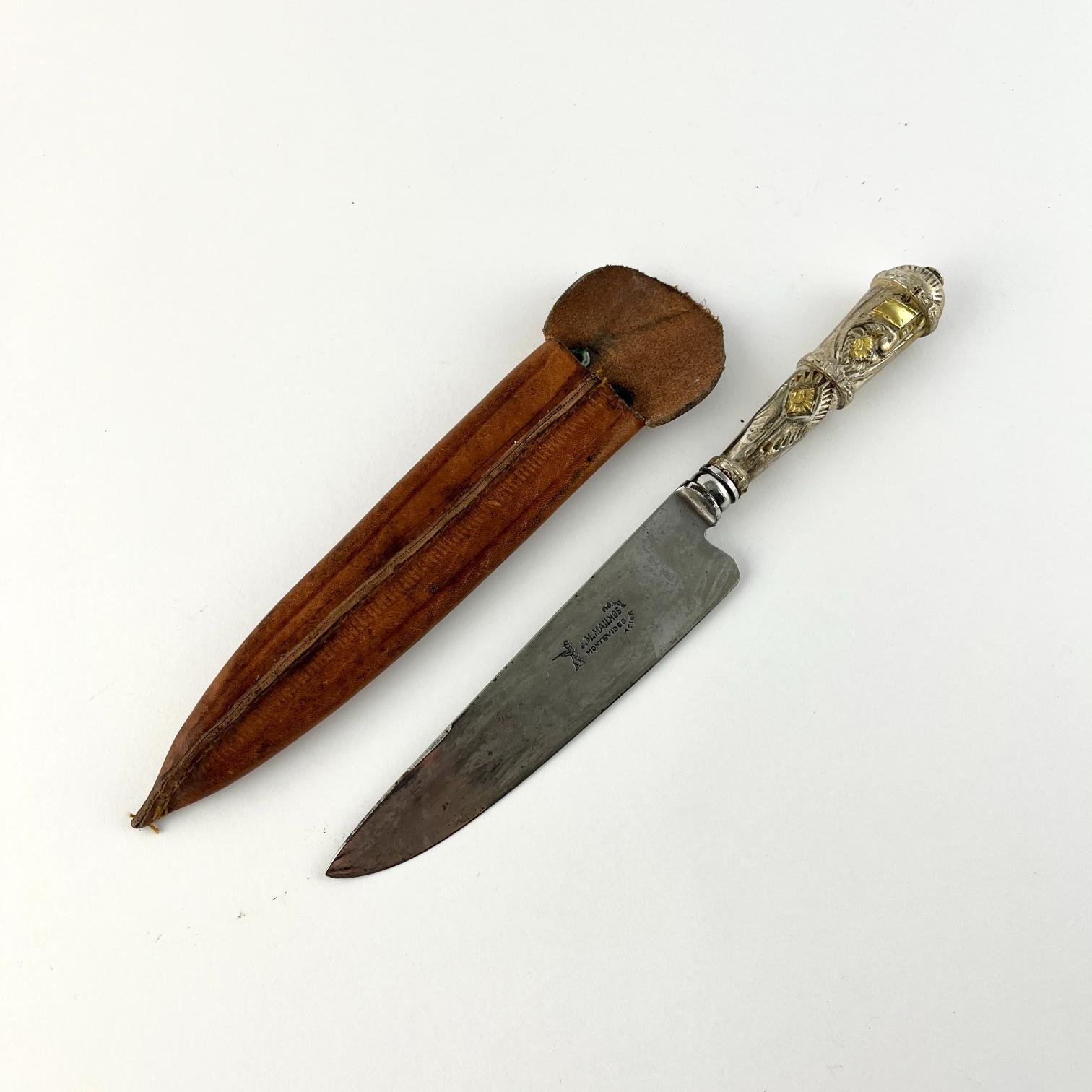 Cuchillo criollo uruguayo