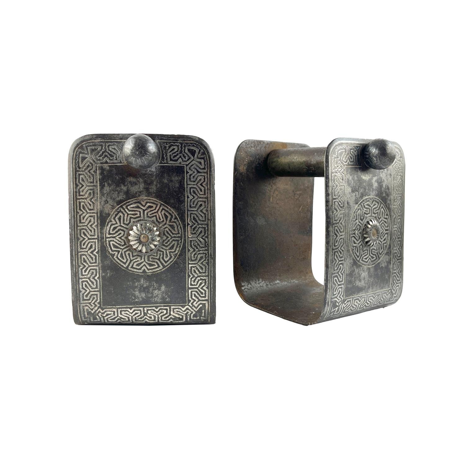 Par de estribos mexicanos