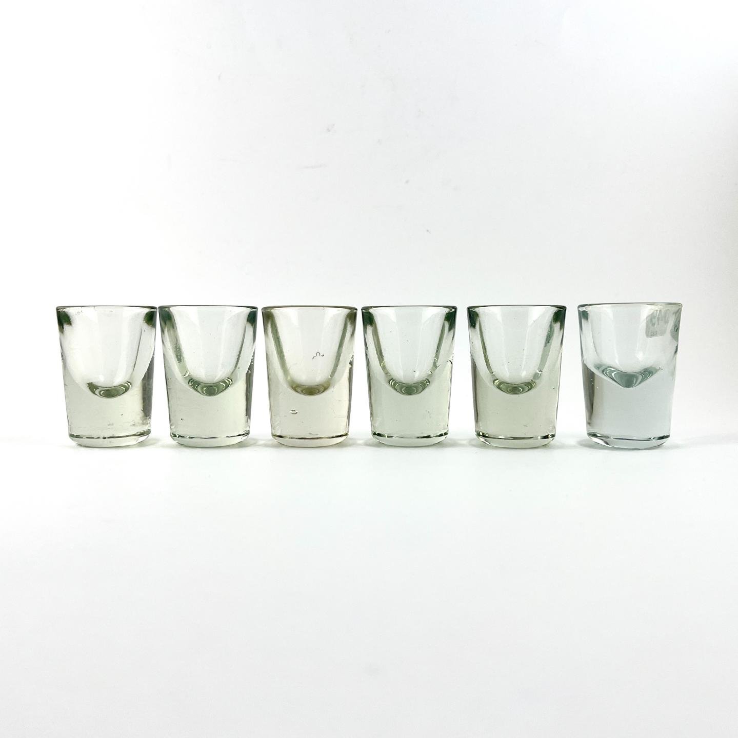 Seis vasos de pulpería