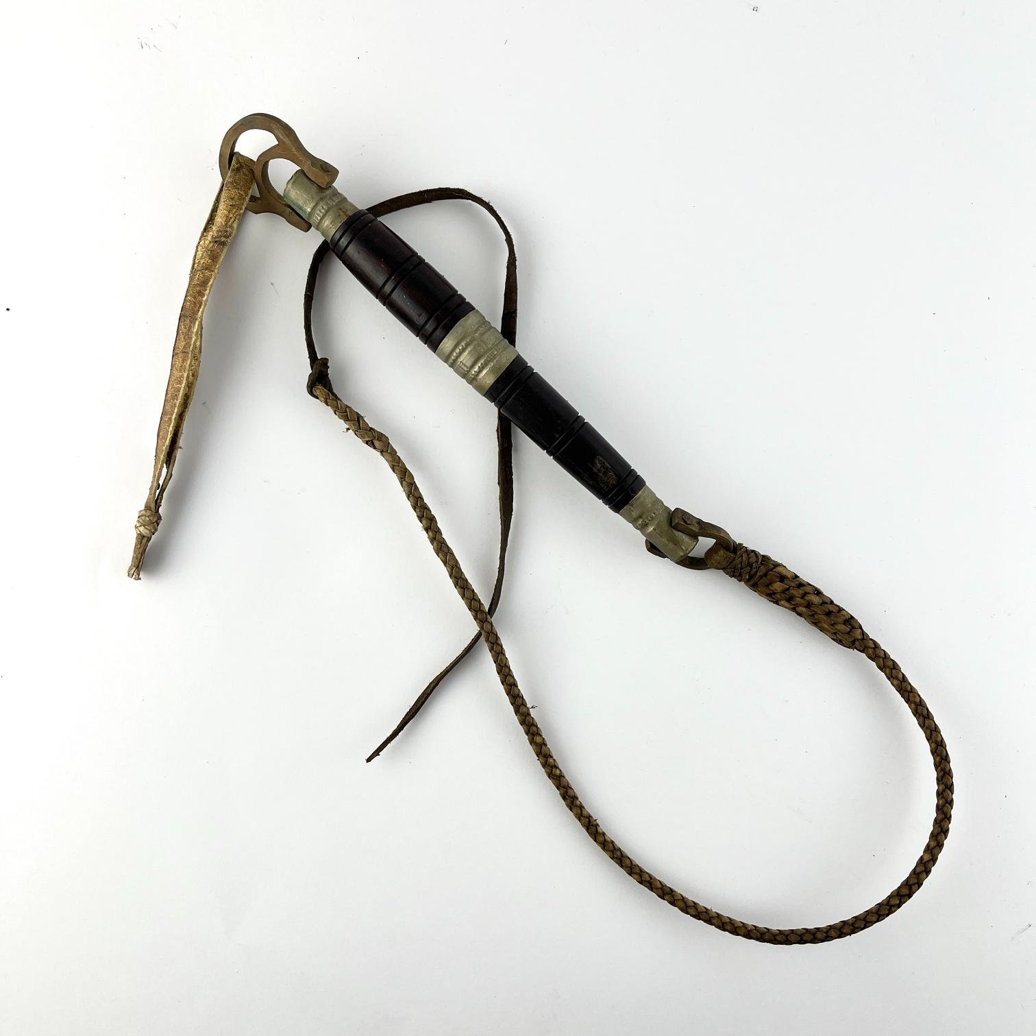 Arreador en madera y metal