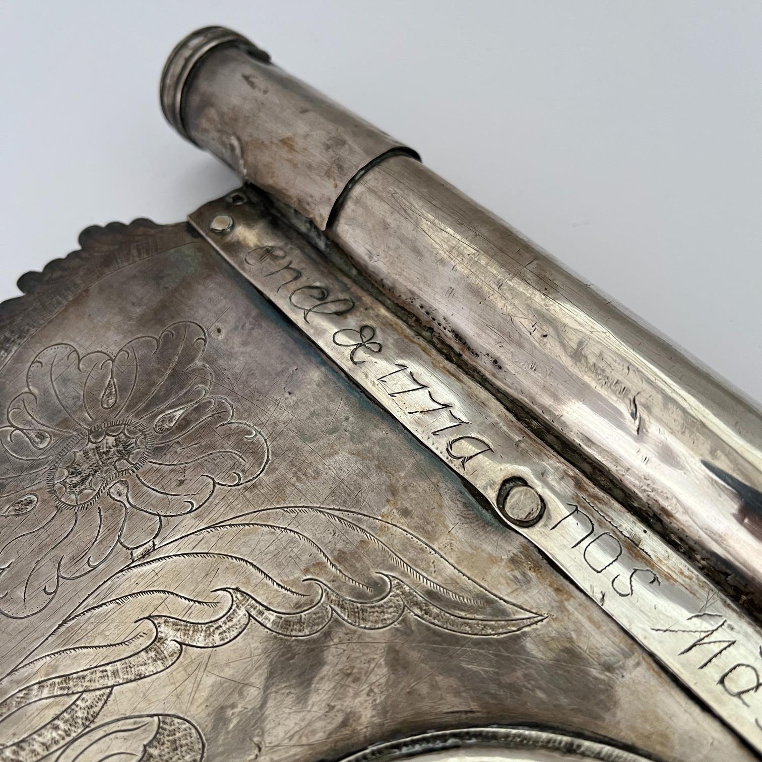 Bandera de cofradía hispanoamericana en plata - Imagen 3