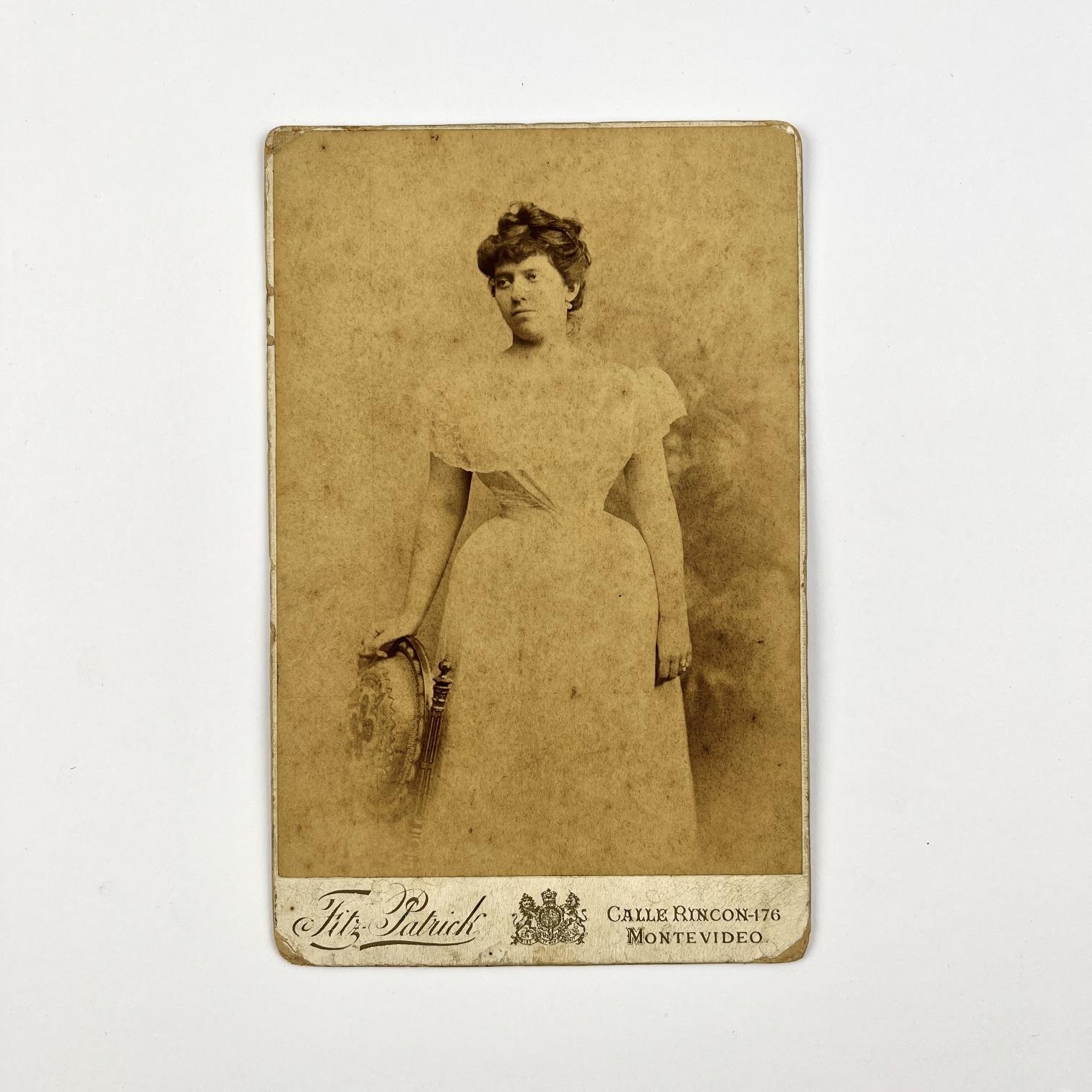 Fotografía gabinete "María Eugenia Vaz Ferreira"