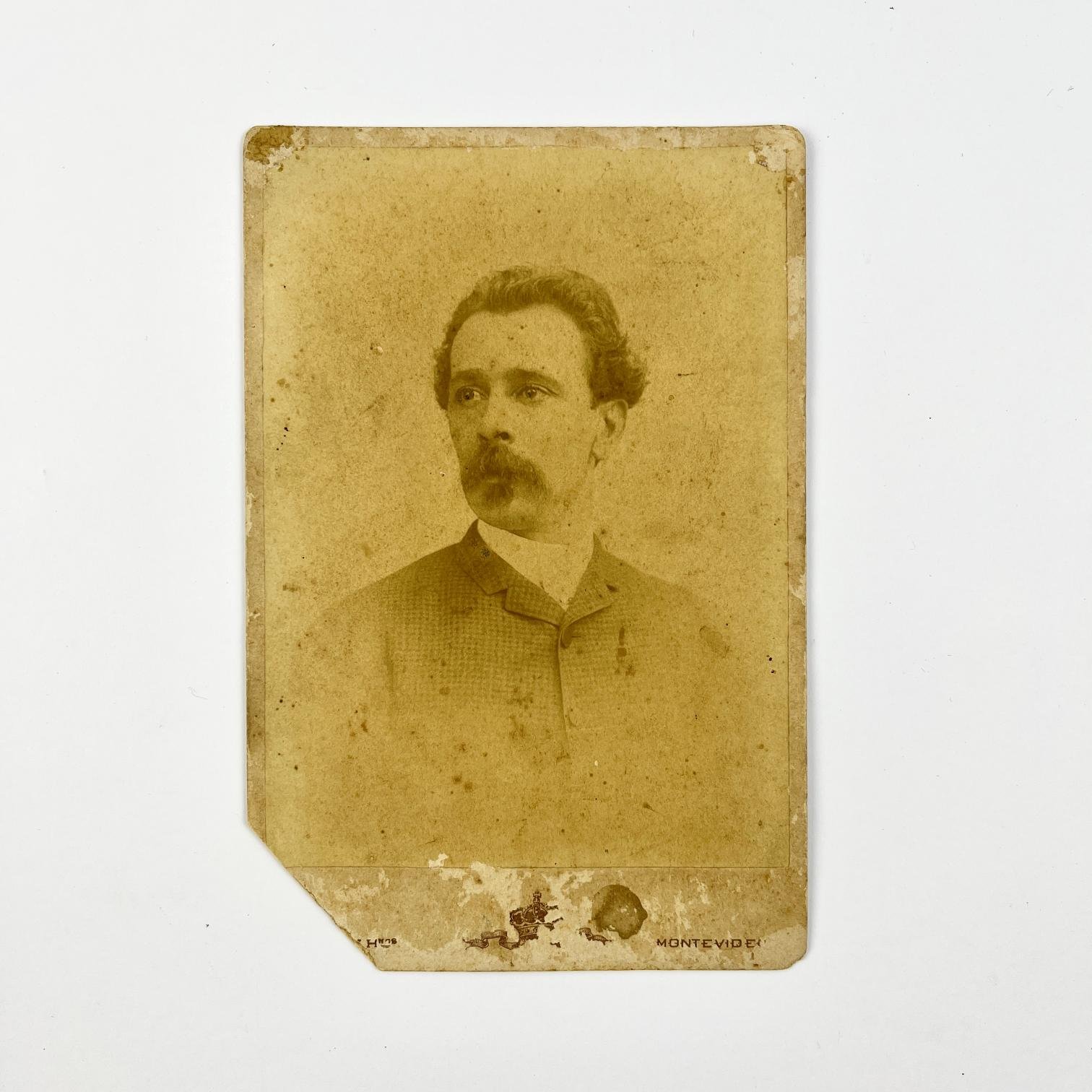 Fotografía gabinete "José María Fernández Saldaña"