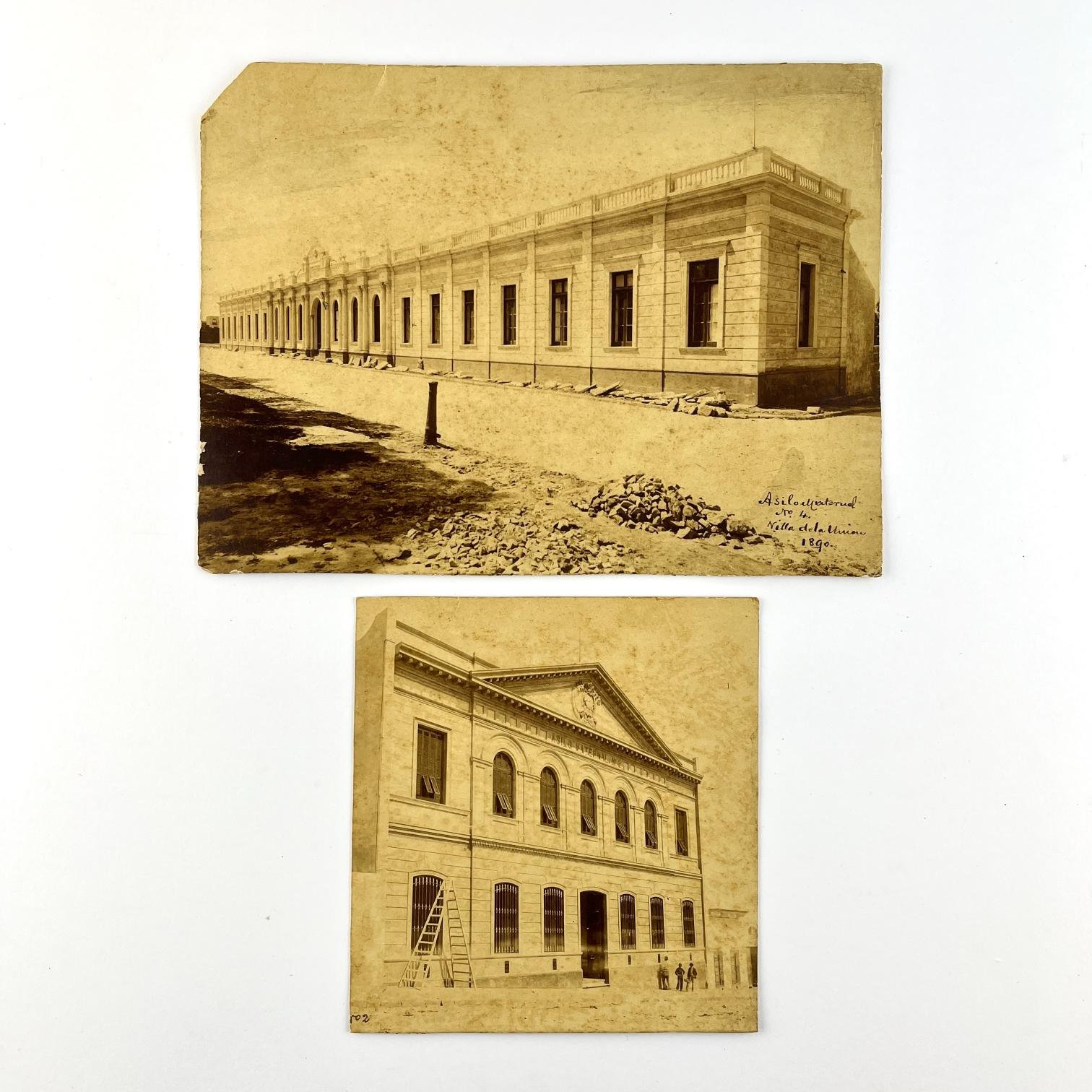 Dos fotografías "Asilo maternal"