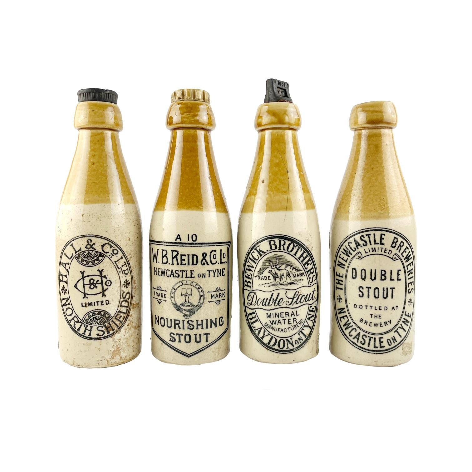 Cuatro botellas en gres